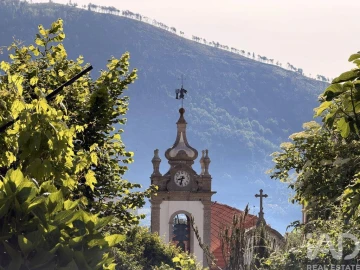 Moradia T10 para Venda em Manteigas (Santa Maria)