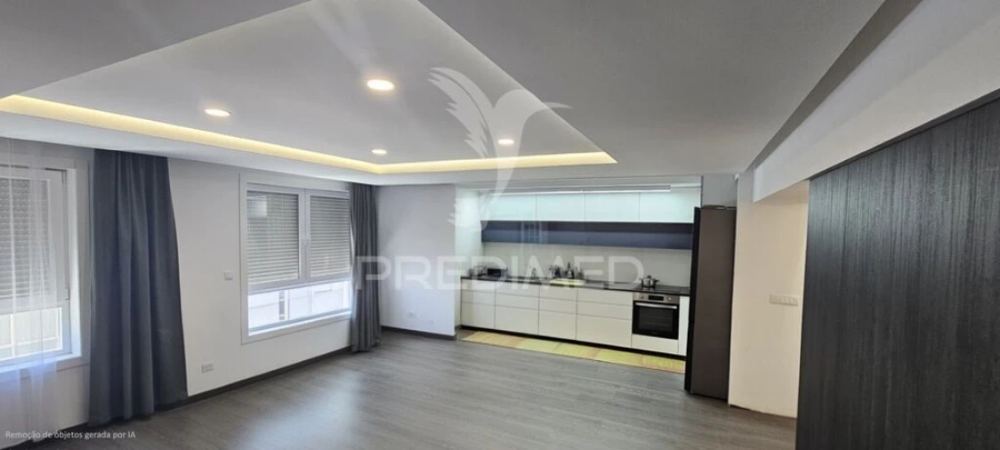Apartamento T2 para Venda em Paranhos Foto 2