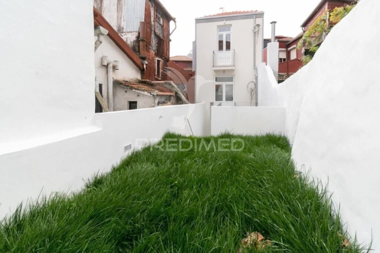 Apartamento T1 para Venda em Cedofeita, Santo Ildefonso, Sé, Miragaia, São Nicolau e Vitória Foto 2