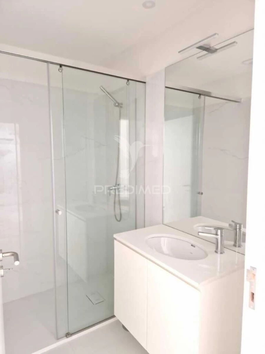 Apartamento T1 para Venda em Cedofeita, Santo Ildefonso, Sé, Miragaia, São Nicolau e Vitória Foto 5