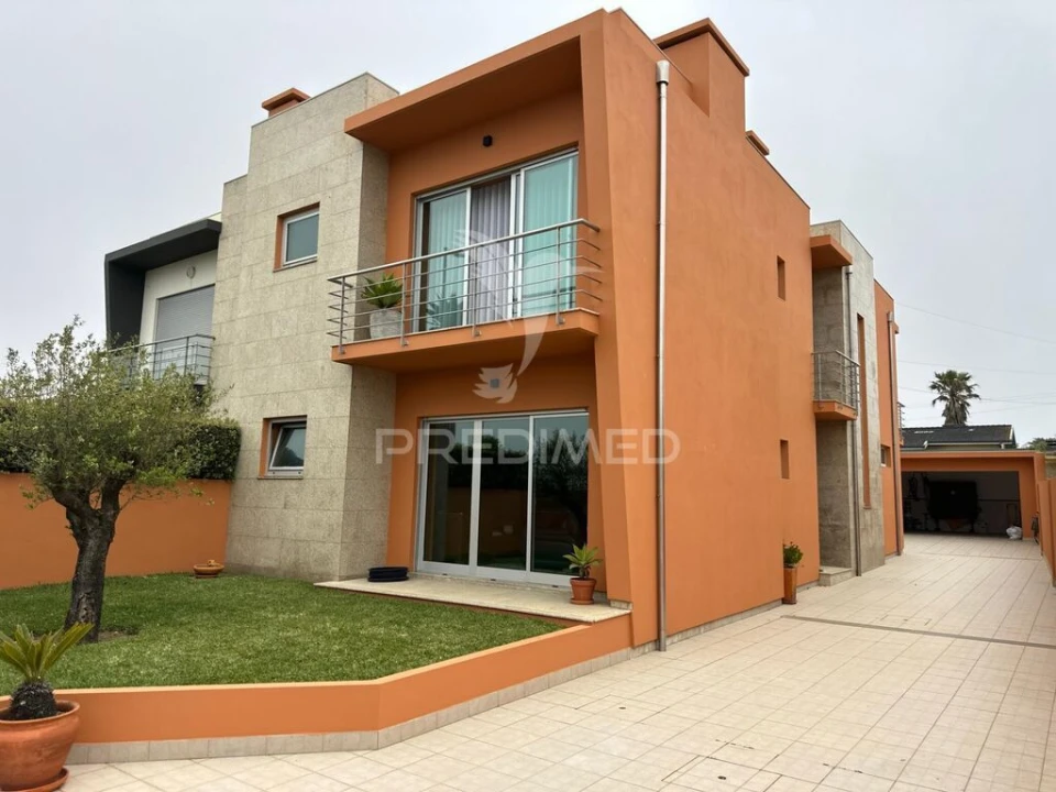 Moradia T3 para Venda em Vila Chã Foto 2