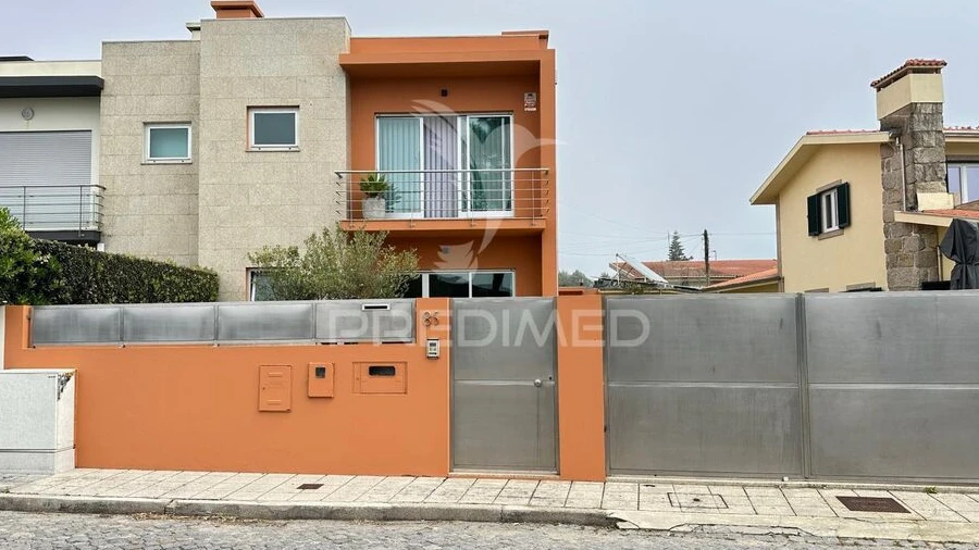 Moradia T3 para Venda em Vila Chã