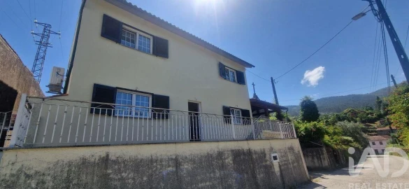 Moradia T3 para Venda em Oliveira de Frades, Souto de Lafões e Sejães