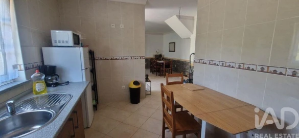 Moradia T3 para Venda em Oliveira de Frades, Souto de Lafões e Sejães