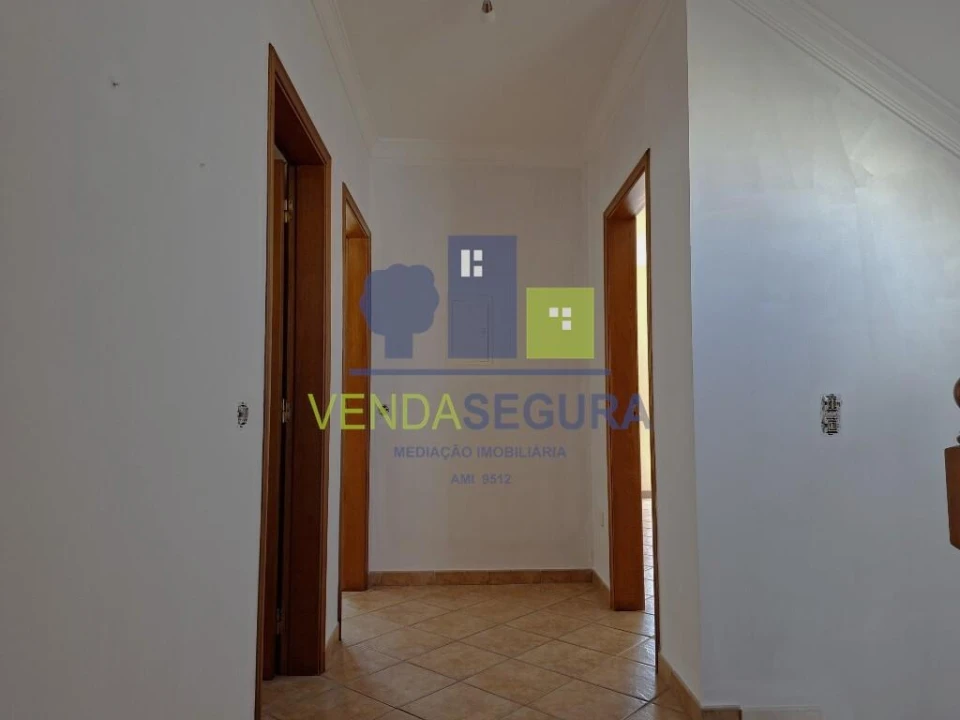 Moradia T4 para Venda em Almodôvar e Graça dos Padrões Foto 16