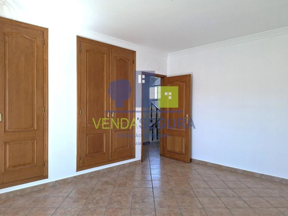 Moradia T4 para Venda em Almodôvar e Graça dos Padrões Foto 21