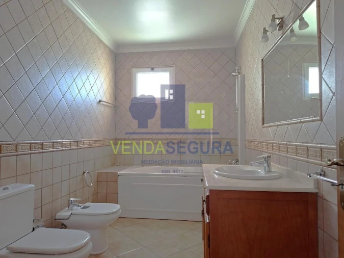Moradia T4 para Venda em Almodôvar e Graça dos Padrões Foto 18