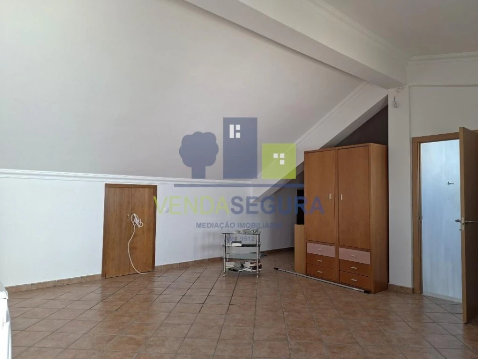 Moradia T4 para Venda em Almodôvar e Graça dos Padrões Foto 25