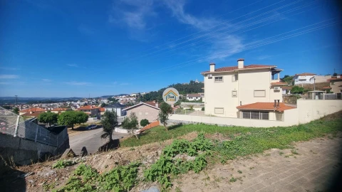 Terreno para Venda em Friande