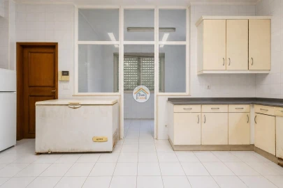 Quinta T6 para Venda em Igreja Nova e Cheleiros