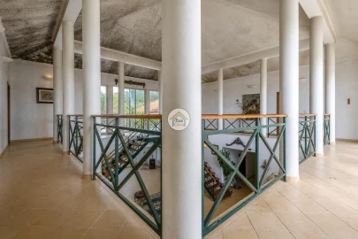 Quinta T6 para Venda em Igreja Nova e Cheleiros