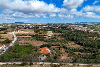 Quinta T6 para Venda em Igreja Nova e Cheleiros