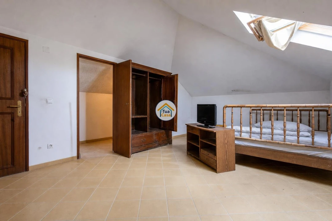 Quinta T6 para Venda em Igreja Nova e Cheleiros Foto 27