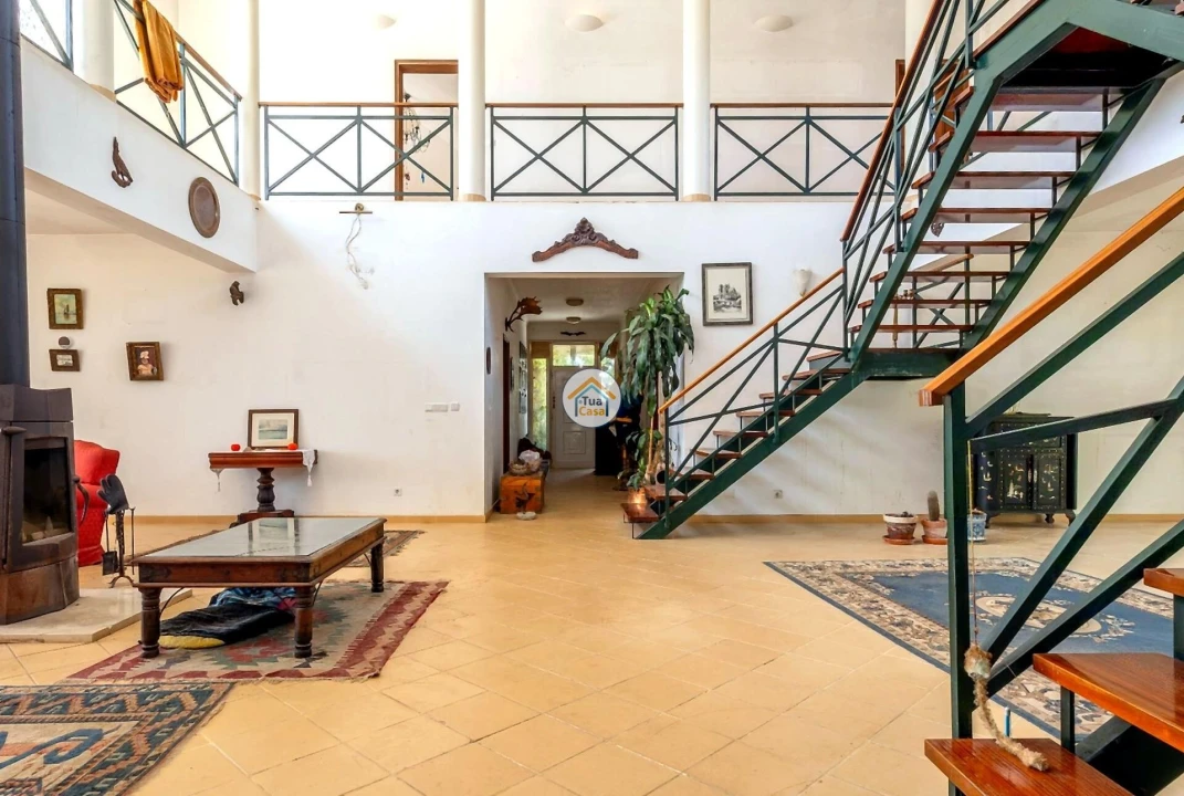 Quinta T6 para Venda em Igreja Nova e Cheleiros Foto 7