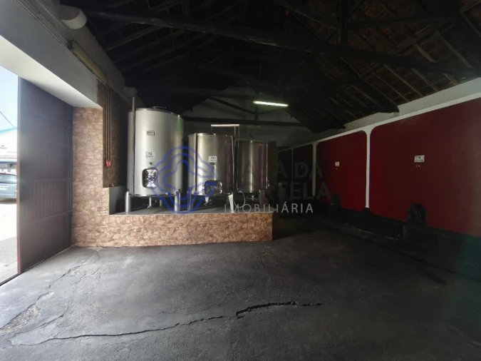 Armazém para Venda em Carvoeira e Carmões Foto 5