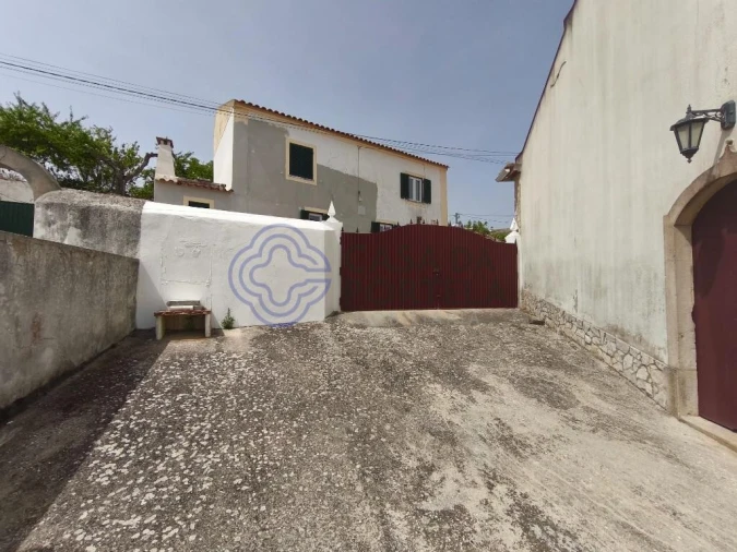 Armazém para Venda em Carvoeira e Carmões Foto 8