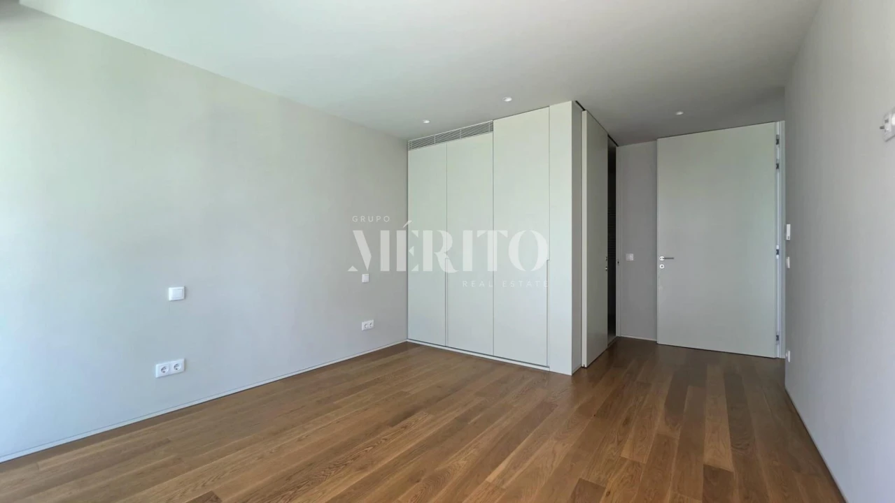 Apartamento T2 para Arrendamento em Barcelinhos Foto 12