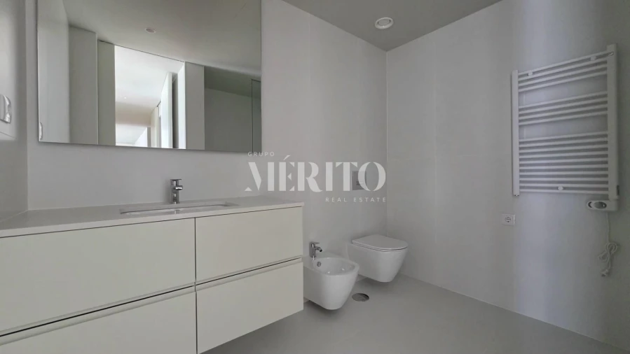 Apartamento T2 para Arrendamento em Barcelinhos Foto 13