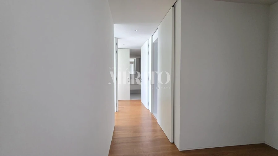 Apartamento T2 para Arrendamento em Barcelinhos Foto 7
