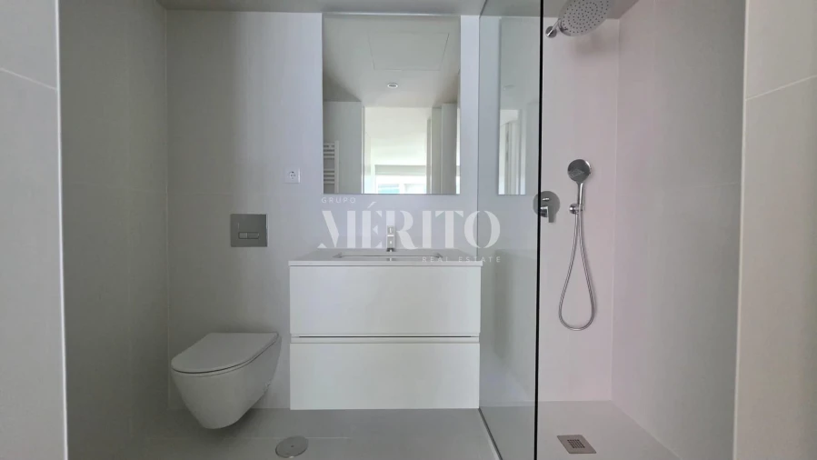 Apartamento T2 para Arrendamento em Barcelinhos Foto 8