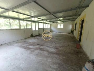 Moradia T4 para Venda em Vade
