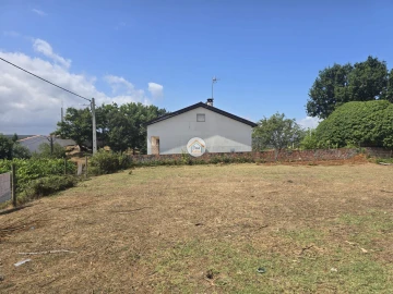 Moradia T2 para Venda em Tabua