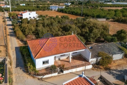 Moradia T4 para Venda em Conceição e Estoi