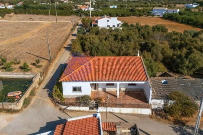 Moradia T4 para Venda em Conceição e Estoi