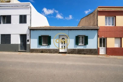 Moradia T3 para Venda em Ponta Delgada (São Pedro)