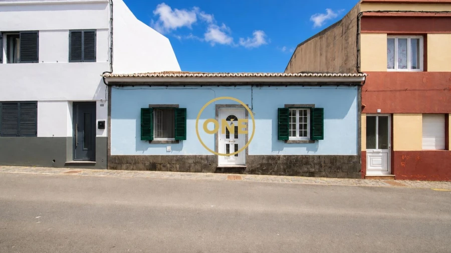 Moradia T3 para Venda em Ponta Delgada (São Pedro)
