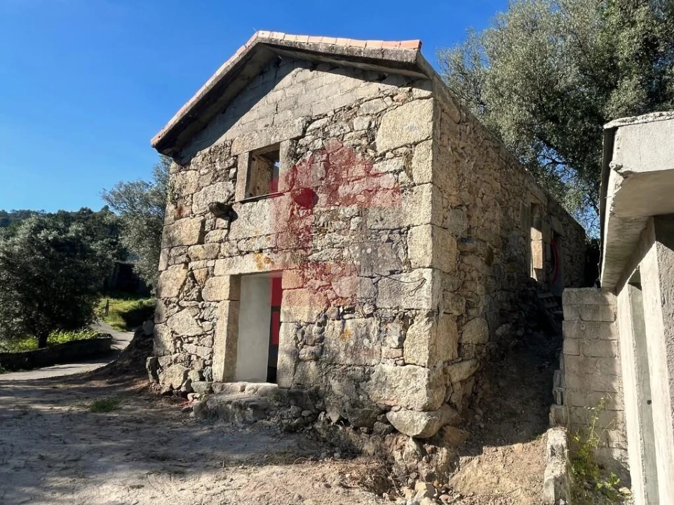 Moradia T1 para Venda em Pico de Regalados, Gondiães e Mós Foto 5