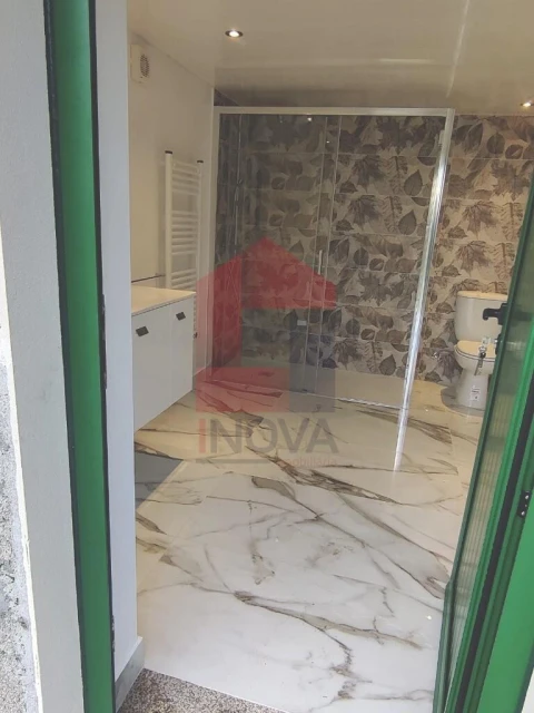Moradia T1 para Venda em Pico de Regalados, Gondiães e Mós