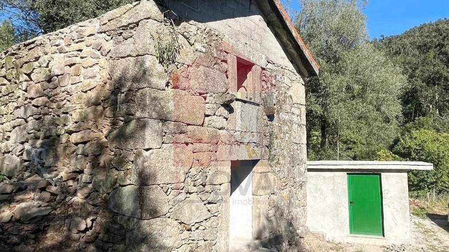 Moradia T1 para Venda em Pico de Regalados, Gondiães e Mós