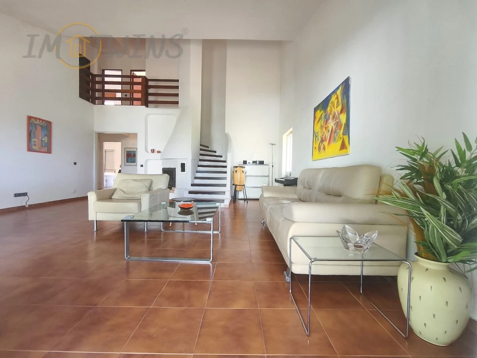 Moradia T4 para Venda em Portimão Foto 9