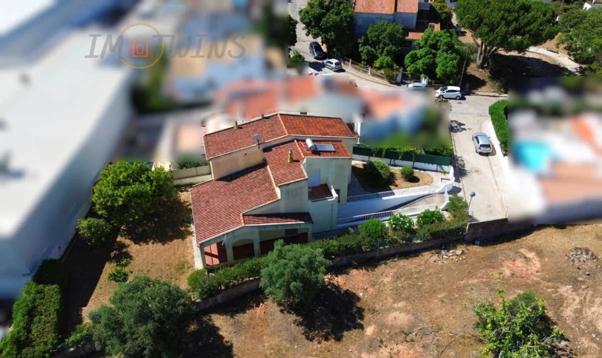 Moradia T4 para Venda em Portimão Foto 33