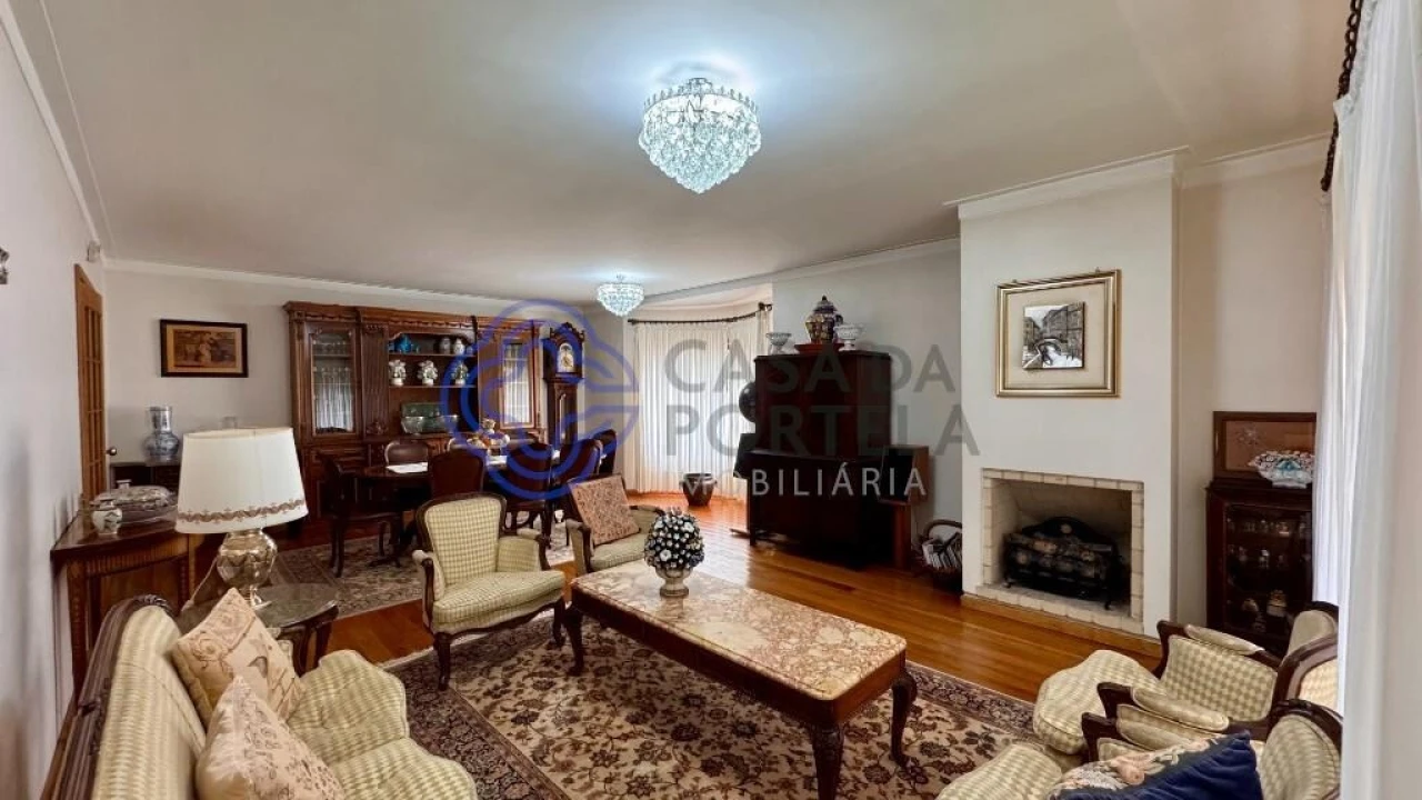 Apartamento T3 para Venda em Mafamude e Vilar do Paraíso Foto 7