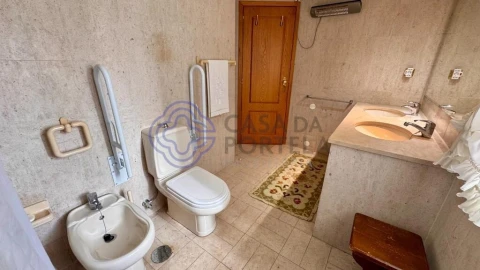 Apartamento T3 para Venda em Mafamude e Vilar do Paraíso
