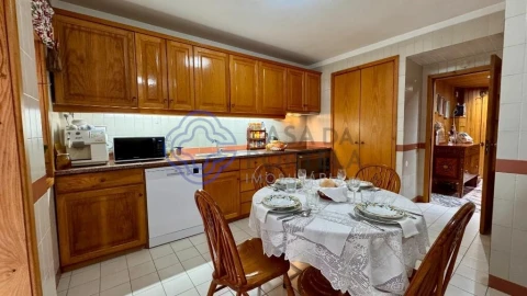 Apartamento T3 para Venda em Mafamude e Vilar do Paraíso