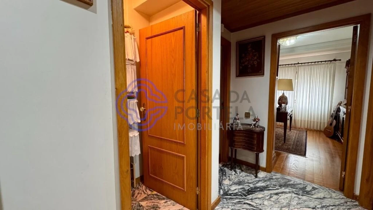 Apartamento T3 para Venda em Mafamude e Vilar do Paraíso Foto 13