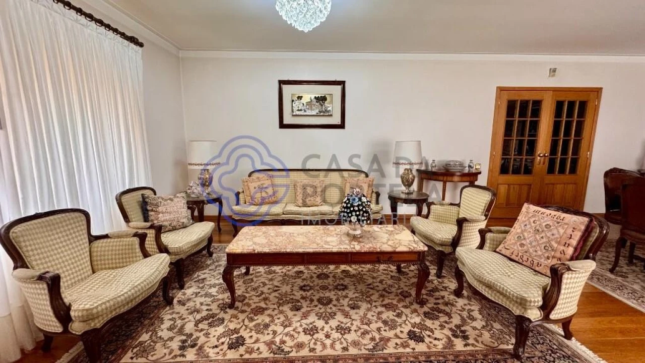 Apartamento T3 para Venda em Mafamude e Vilar do Paraíso Foto 6