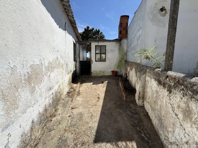 Moradia T3 para Venda em Riachos Foto 6