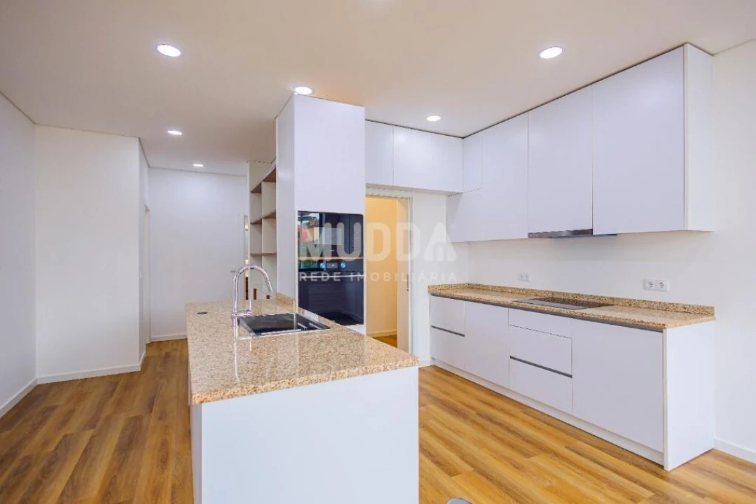 Apartamento T2 para Venda em Esmoriz Foto 9