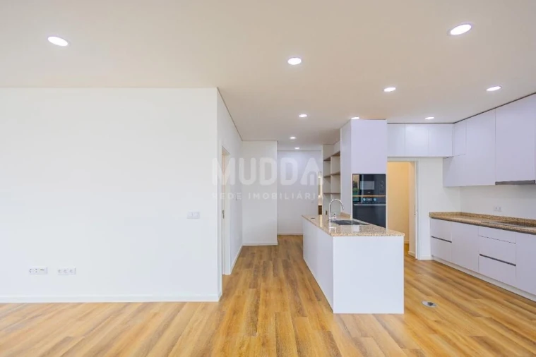 Apartamento T2 para Venda em Esmoriz Foto 4