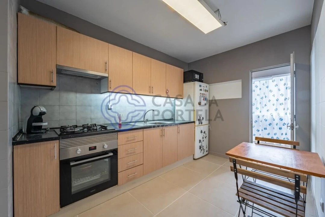 Apartamento T3 para Venda em Vilar de Andorinho Foto 6