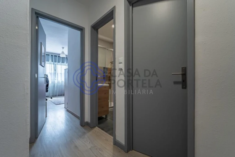 Apartamento T3 para Venda em Vilar de Andorinho Foto 16