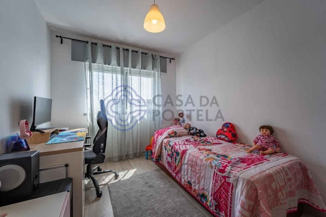 Apartamento T3 para Venda em Vilar de Andorinho Foto 10
