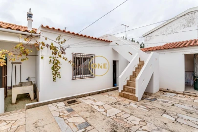 Moradia T4 para Venda em Algoz e Tunes