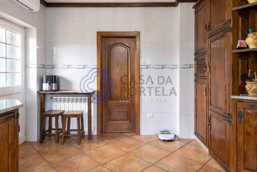 Moradia T6 para Venda em Vimioso Foto 44