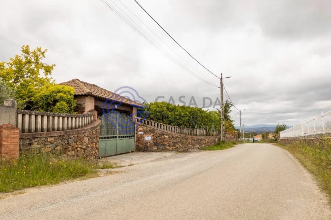Moradia T6 para Venda em Vimioso Foto 36