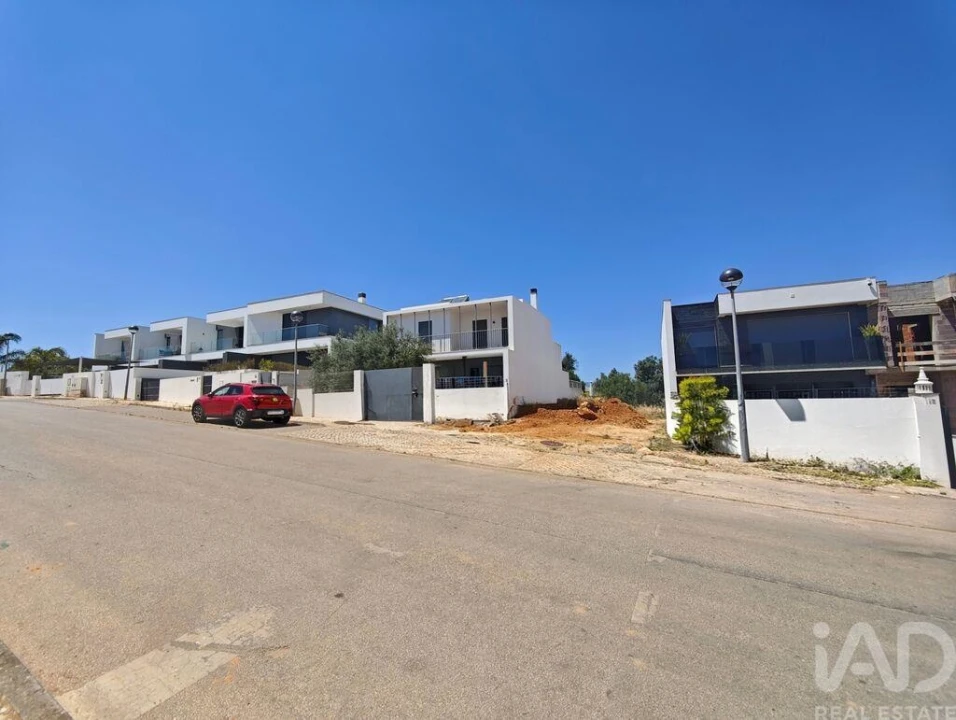 Moradia T3 para Venda em Alvor Foto 17